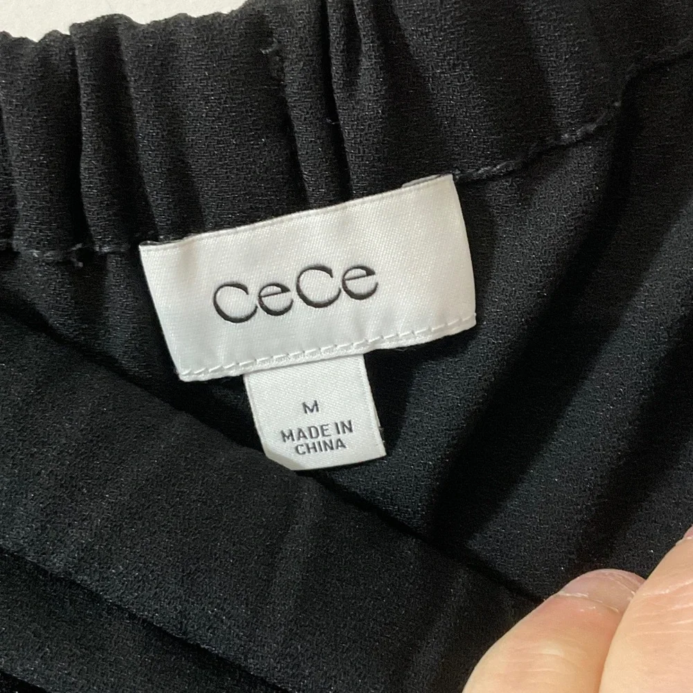 Size M,L,XL CeCe Black Wide Leg Drawstring Pants with Button Detail Faux Pockets